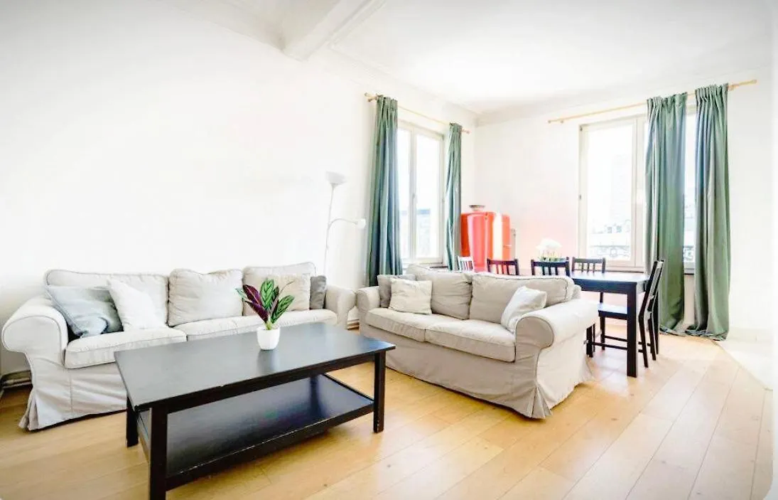 Place De La Liberte 2 Bedroom Apartment Bruxelas