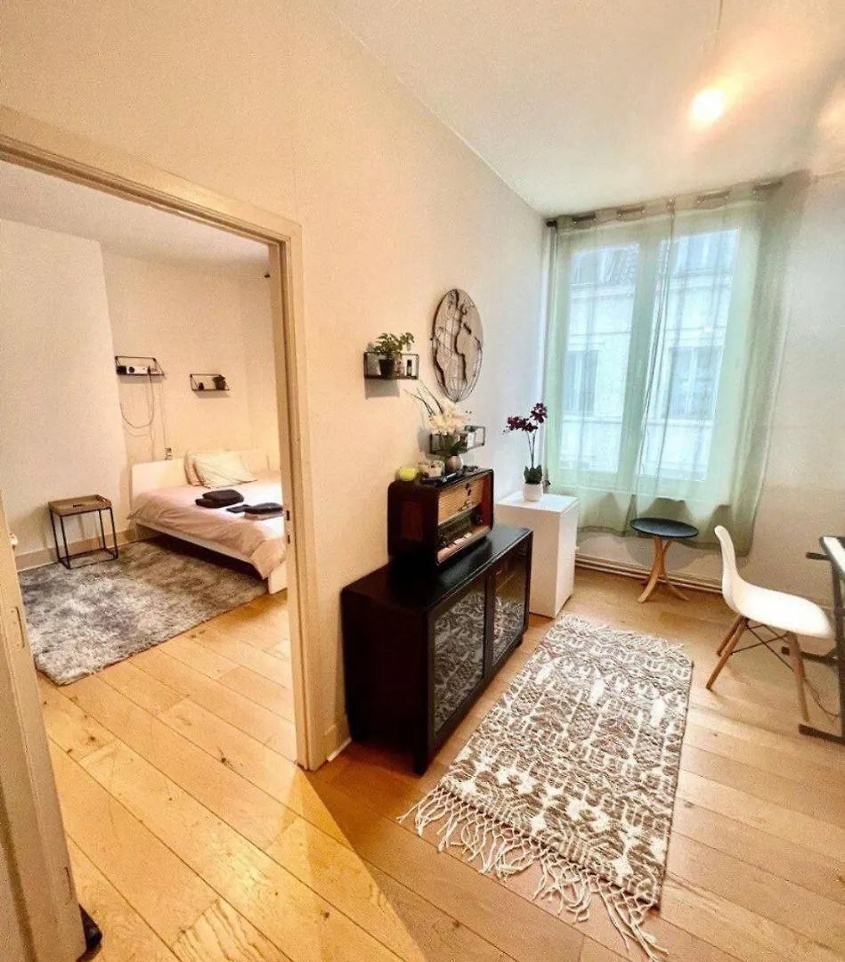 Place De La Liberte 2 Bedroom Apartment Bruxelas
